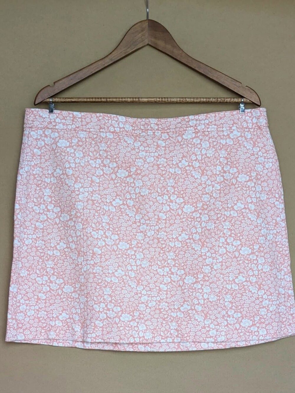 Loft Coral-and-White Floral Pencil Skirt